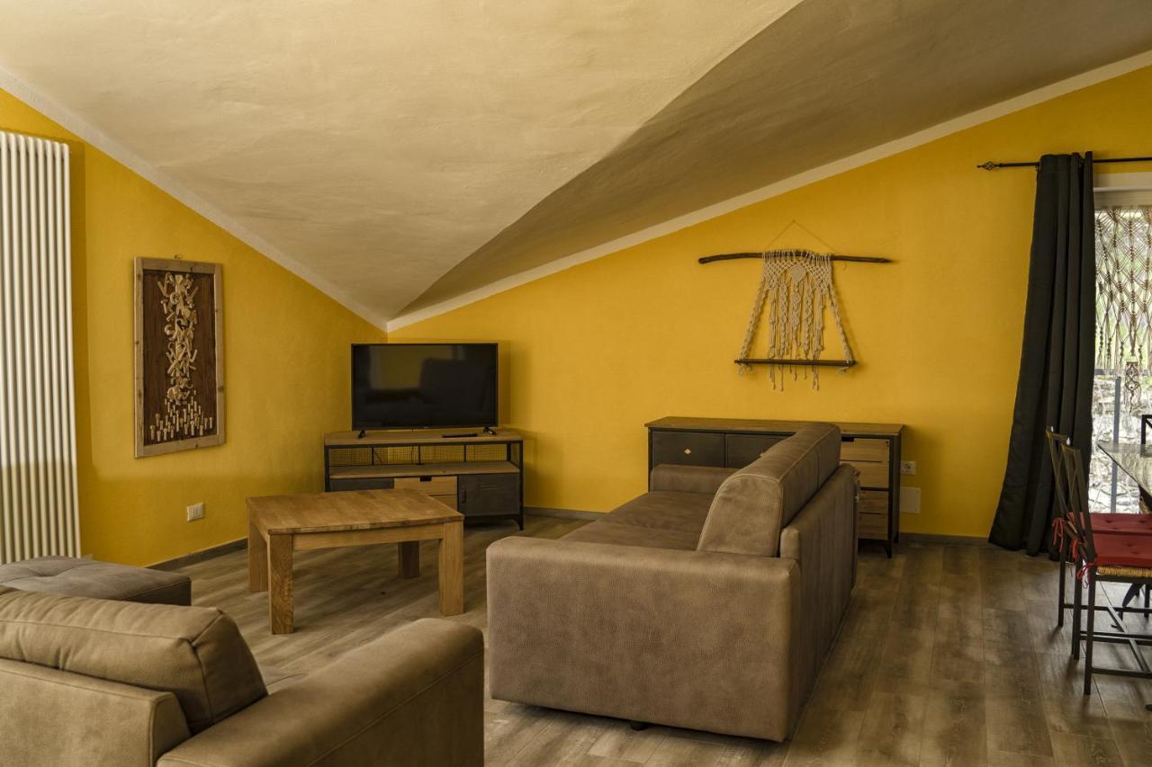 Chevres A Cheval - Apartment Аоста Екстериор снимка